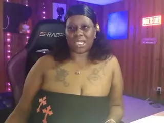 Qveen Purp's Live Sex Cam Show
