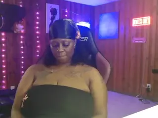 Qveen Purp's Live Sex Cam Show