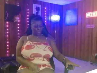 Qveen Purp's Live Sex Cam Show
