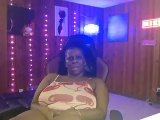 Qveen Purp's Live Sex Cam Show