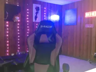 Qveen Purp's Live Sex Cam Show