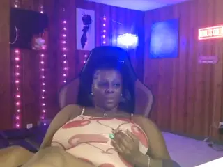 Qveen Purp's Live Sex Cam Show