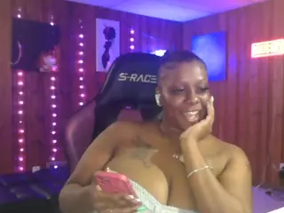 Qveen Purp's Live Sex Cam Show