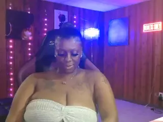 Qveen Purp's Live Sex Cam Show