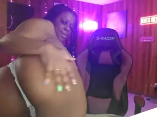 Qveen Purp's Live Sex Cam Show