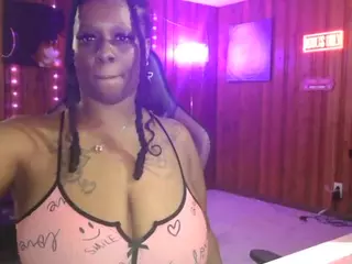 Qveen Purp's Live Sex Cam Show