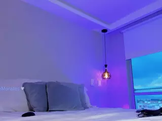 MadeleineMorales's Live Sex Cam Show