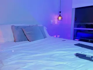 MadeleineMorales's Live Sex Cam Show