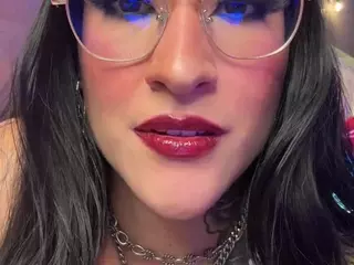 MadeleineMorales's Live Sex Cam Show