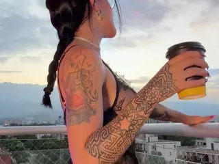 MadeleineMorales's Live Sex Cam Show