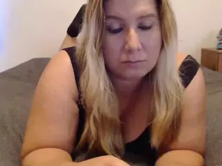 MJ's Live Sex Cam Show