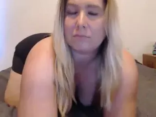 MJ's Live Sex Cam Show