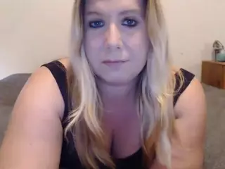 MJ's Live Sex Cam Show