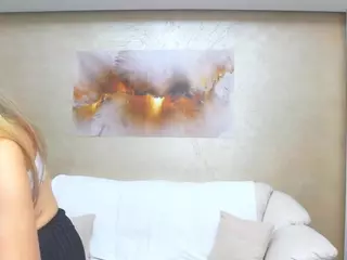 chrystalmills's Live Sex Cam Show