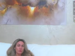 chrystalmills's Live Sex Cam Show