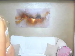 chrystalmills's Live Sex Cam Show