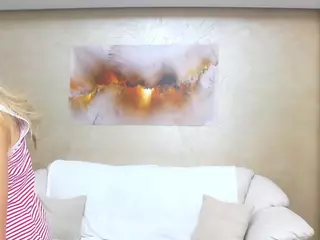 chrystalmills's Live Sex Cam Show