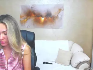 chrystalmills's Live Sex Cam Show
