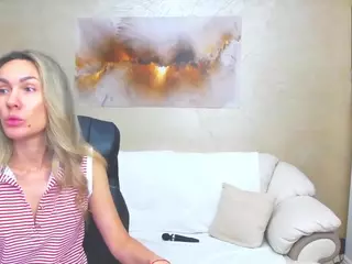 chrystalmills's Live Sex Cam Show