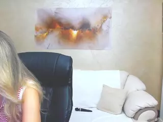 chrystalmills's Live Sex Cam Show
