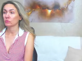 chrystalmills's Live Sex Cam Show