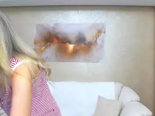 chrystalmills's Live Sex Cam Show