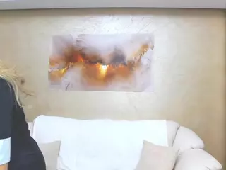 chrystalmills's Live Sex Cam Show