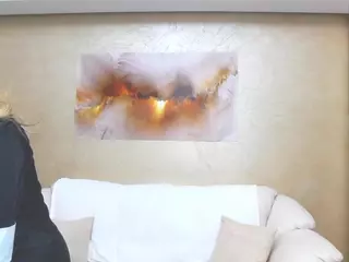 chrystalmills's Live Sex Cam Show