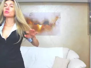 chrystalmills's Live Sex Cam Show