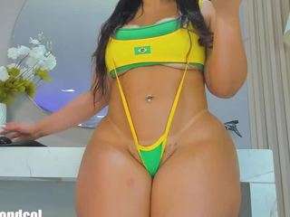 Live cam show with nycdiamond