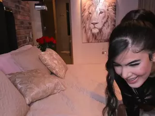 YourbabyKylie's Live Sex Cam Show