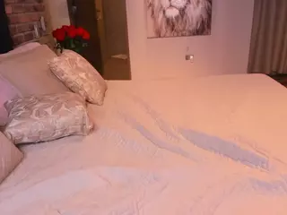 YourbabyKylie's Live Sex Cam Show