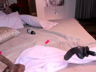 YourbabyKylie's Live Sex Cam Show