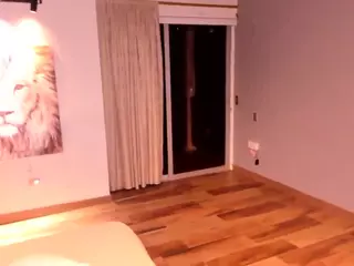 YourbabyKylie's Live Sex Cam Show