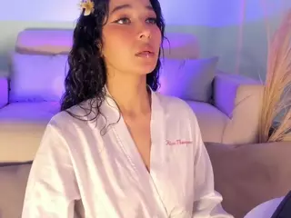 Kim Thompson's Live Sex Cam Show