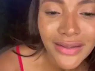 kyaraebony's Live Sex Cam Show
