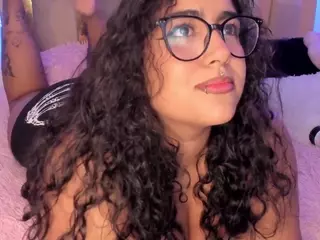 Heidy's Live Sex Cam Show
