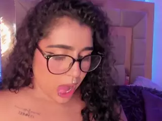 Heidy's Live Sex Cam Show