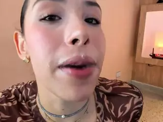 Veronica-Garcia's Live Sex Cam Show