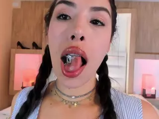 Veronica-Garcia's Live Sex Cam Show