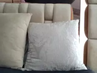 yetzat's Live Sex Cam Show