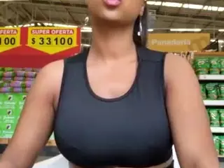 yetzat's Live Sex Cam Show