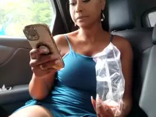 yetzat's Live Sex Cam Show
