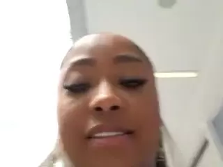 yetzat's Live Sex Cam Show
