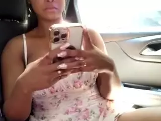 yetzat's Live Sex Cam Show