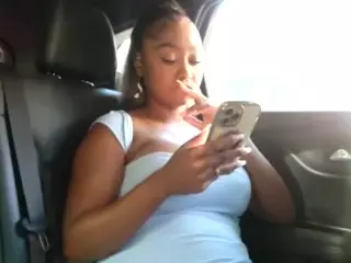 yetzat1111's Live Sex Cam Show