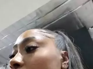 yetzat1111's Live Sex Cam Show