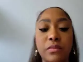 yetzat1111's Live Sex Cam Show