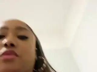 yetzat1111's Live Sex Cam Show