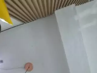 yetzat1111's Live Sex Cam Show
